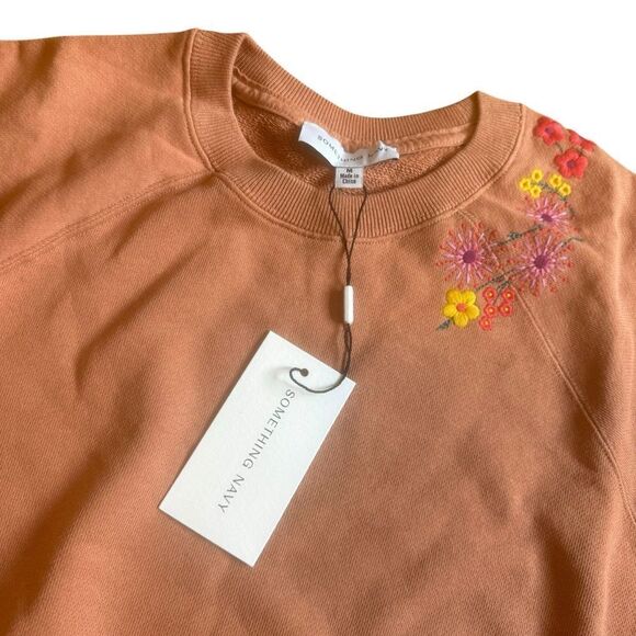 Revolve Something Navy Embroidered Camel Crew Neck Sweater Sweatshirt Size M - Picture 4 of 8